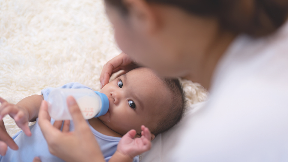 Why your breastfed baby is refusing the bottle