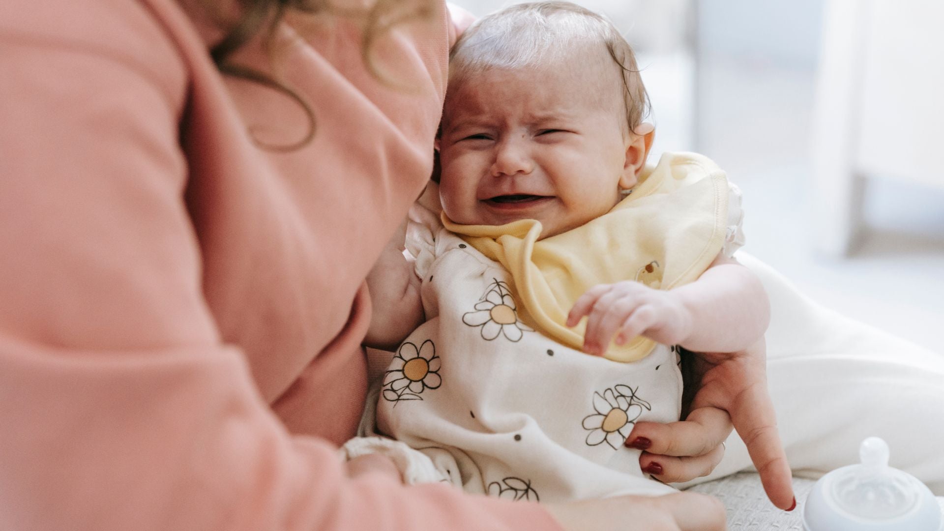 Why Does My Baby Cry During Feeds? - Baby Care Advice
